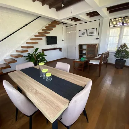 Villa Biru-3